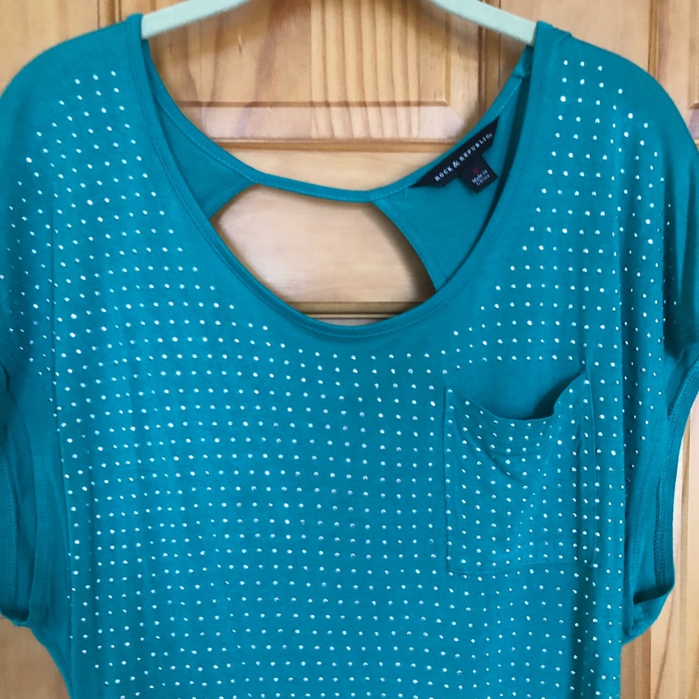 Womens blouse green w/ sequins (picture shows blue)
